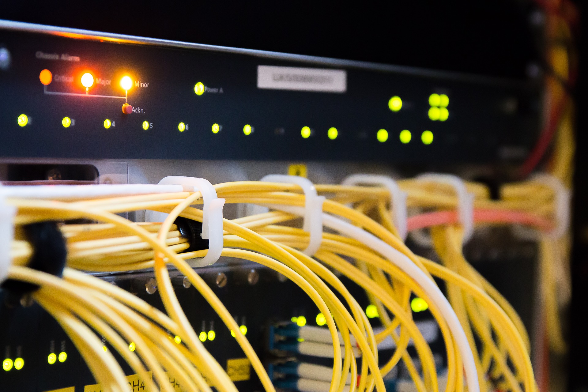 Instalación de Redes Wifis y Cableados de red